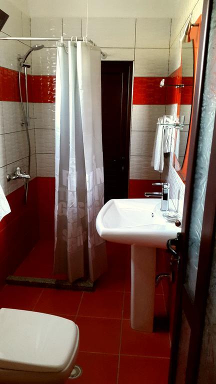 Ramis Hotel & Outdoor Sports Center Permet Bagian luar foto