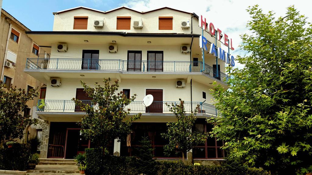 Ramis Hotel & Outdoor Sports Center Permet Bagian luar foto
