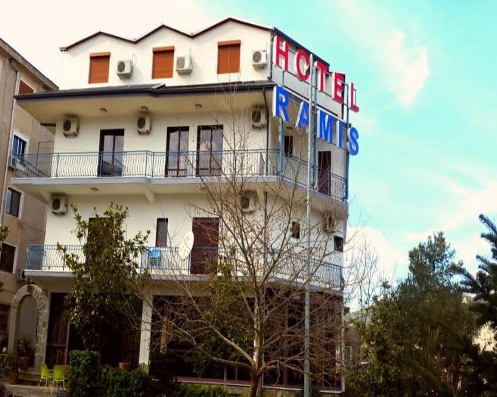 Ramis Hotel & Outdoor Sports Center Permet Bagian luar foto