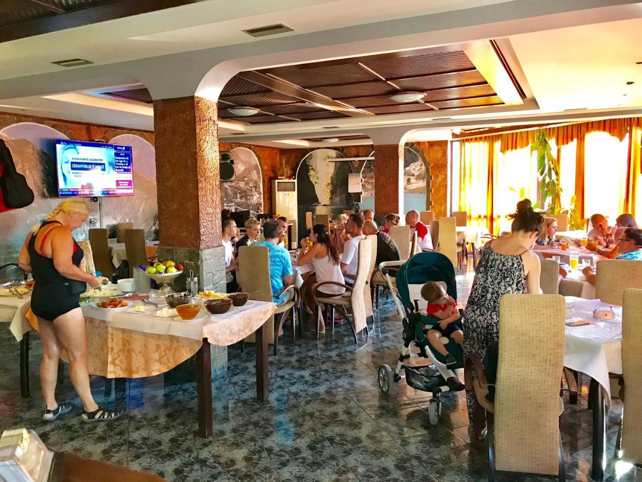 Ramis Hotel & Outdoor Sports Center Permet Bagian luar foto